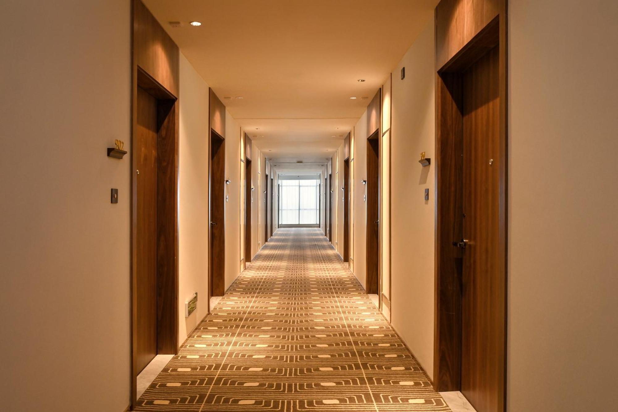 Model J Hotel Jakarta Soekarno - Hatta Airport Tangerang Exterior photo