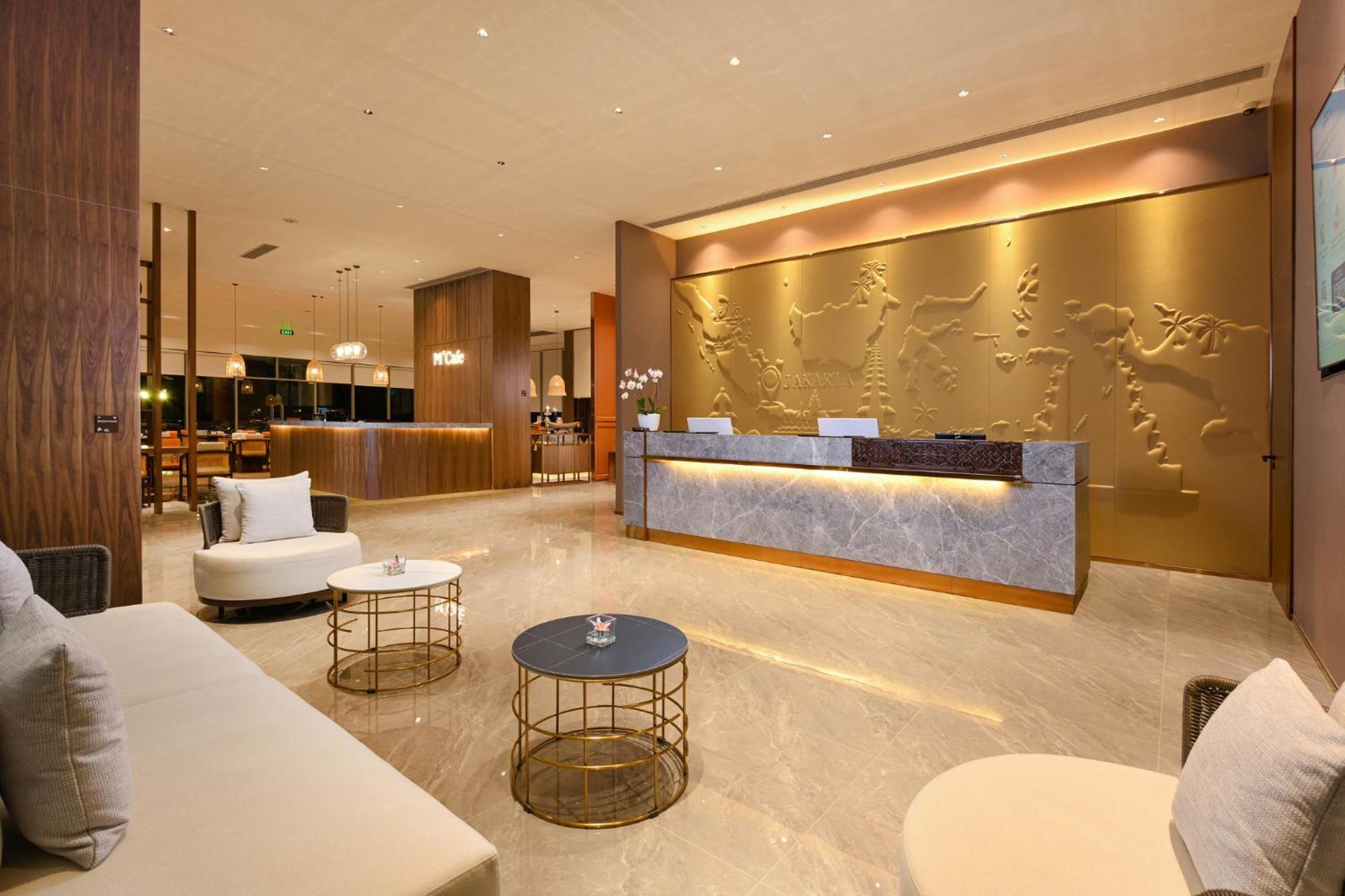 Model J Hotel Jakarta Soekarno - Hatta Airport Tangerang Exterior photo